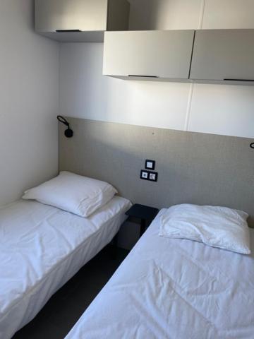 Camping Oasis Middelkerke Romy 1, 2, 3, 4 奥斯滕德 外观 照片